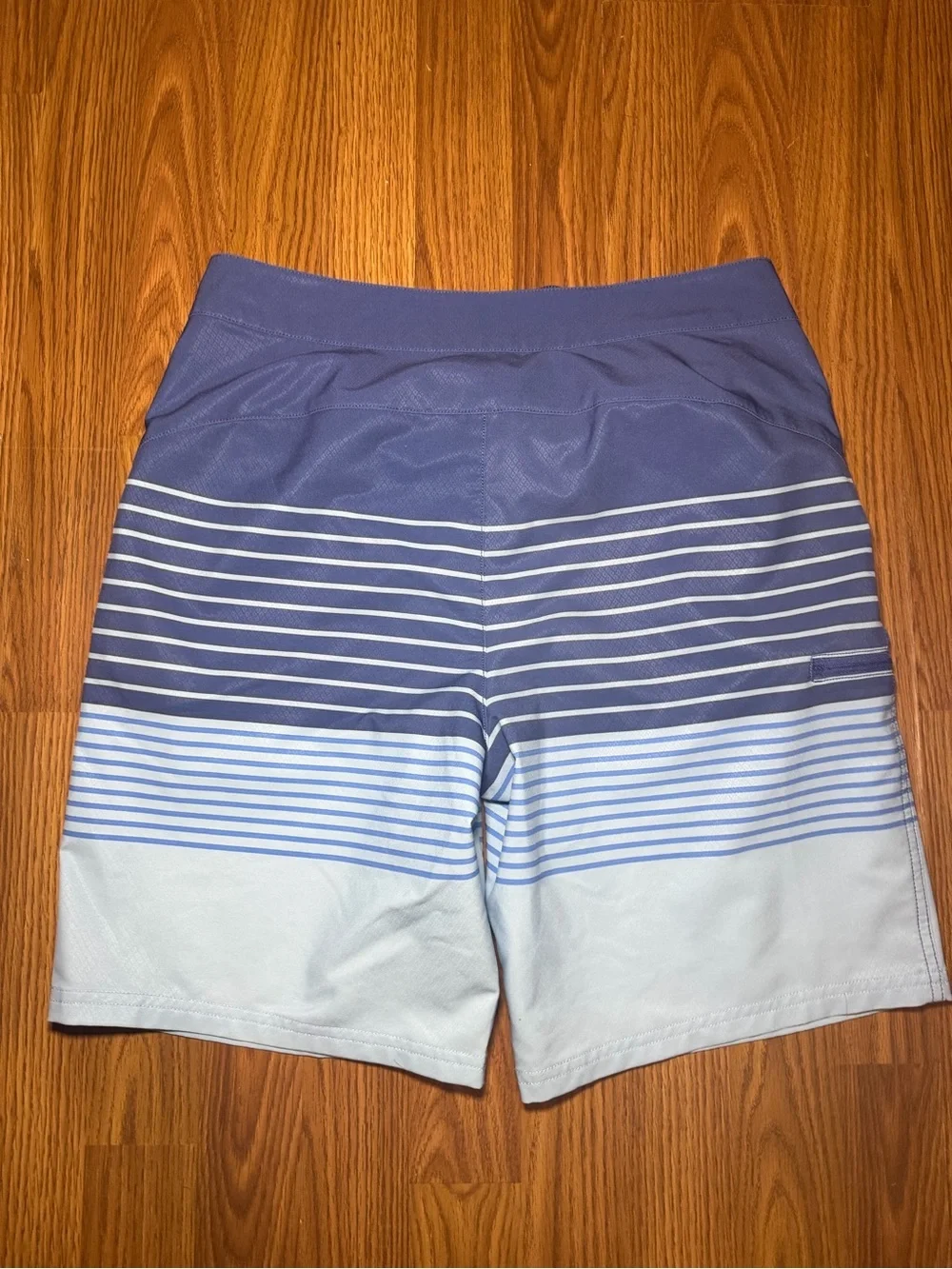 Vineyard Vines Martha’s Vineyard Performance Stripe Swim Board Shorts 30